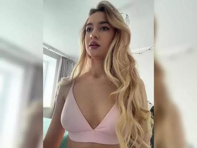 -Lana-Chester- from BongaCams is Freechat