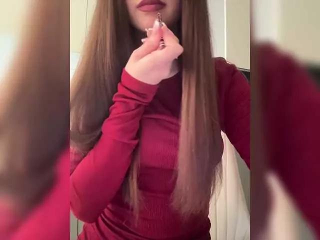Alliina-leee from BongaCams