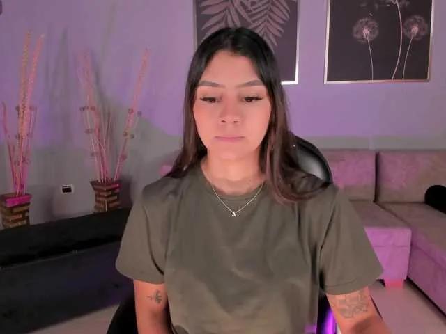 AllyJensen on BongaCams 