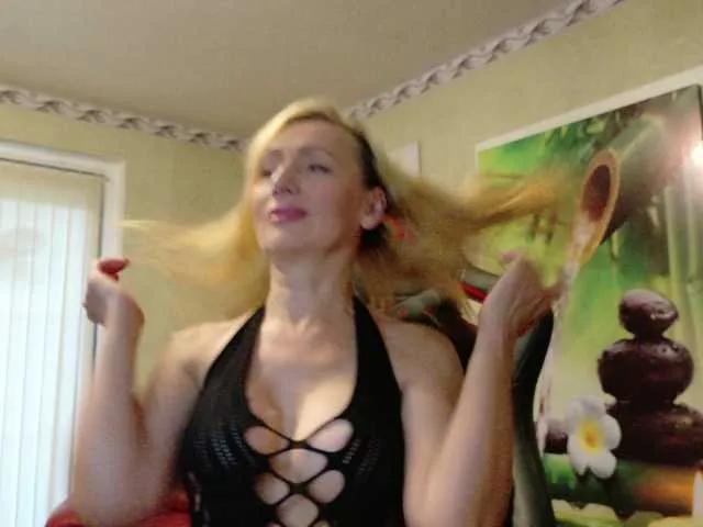 AngelikaMore on BongaCams