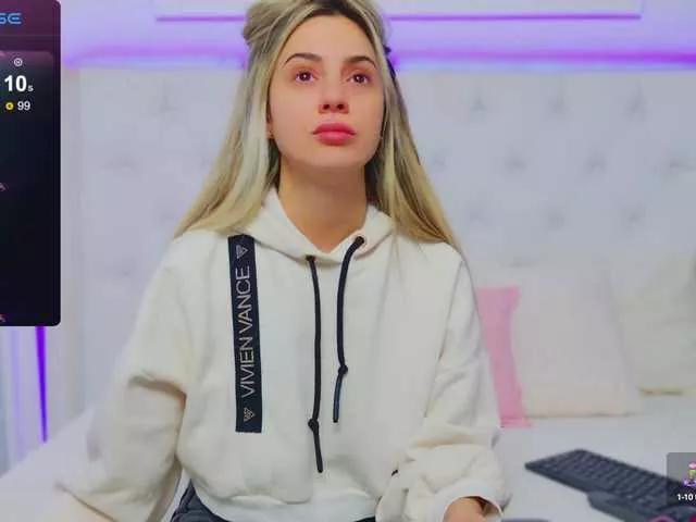 AriannaSins from BongaCams