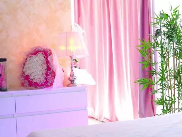 ArtTeasee on BongaCams 
