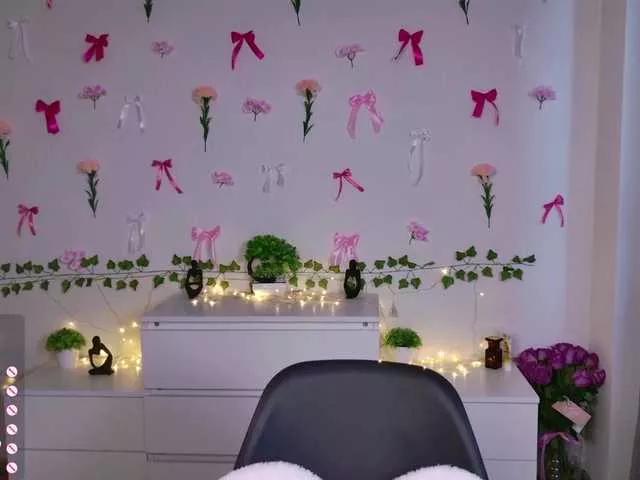 b4by-lol1 from BongaCams
