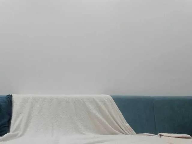 bubble-gum122 on BongaCams 