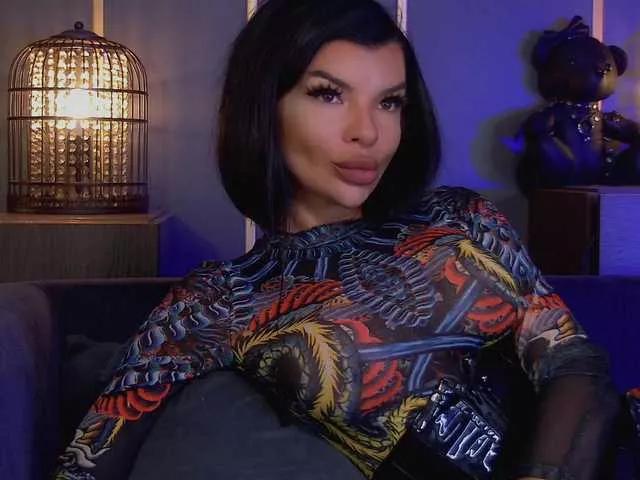 EleniaDevons on BongaCams 