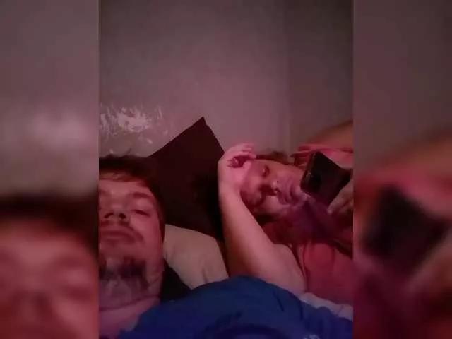 Hothouse18xxx on BongaCams 
