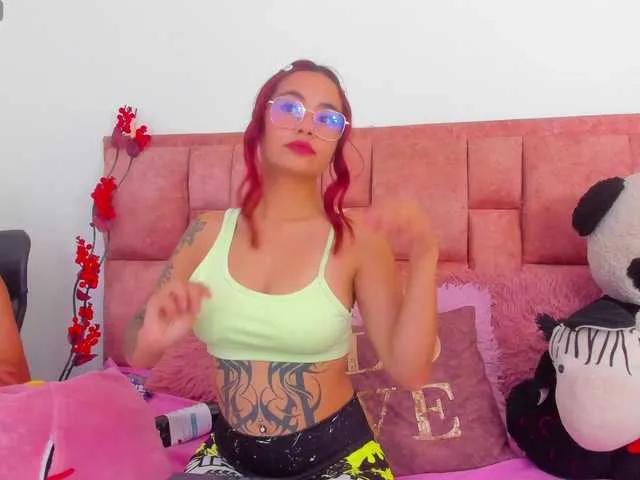 leo-alanna on BongaCams