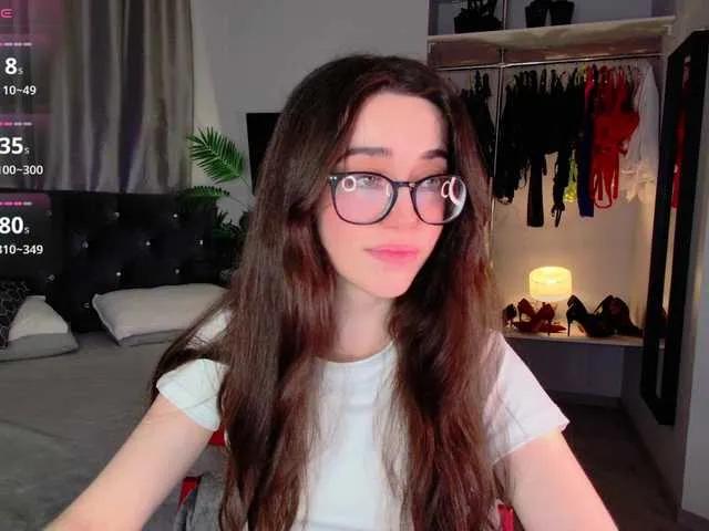 LisaSemily on BongaCams