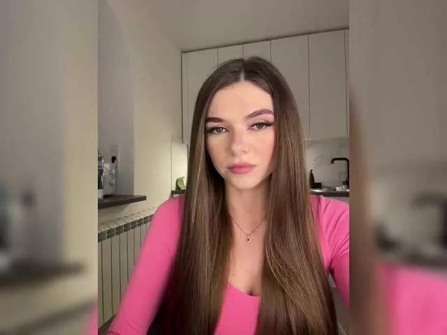 mirrrrra on BongaCams 