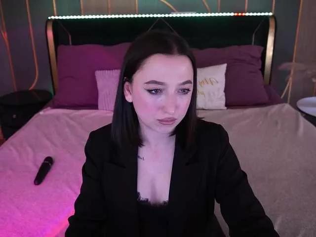 MiuMiow on BongaCams 