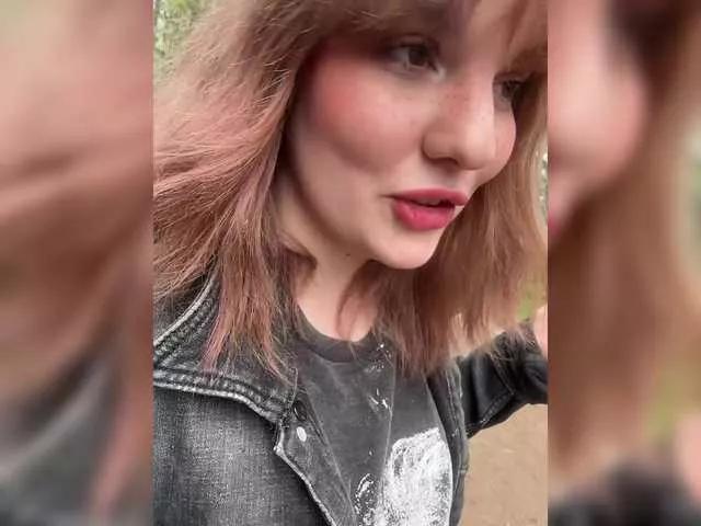 Molly-and-Ewa from BongaCams is Freechat