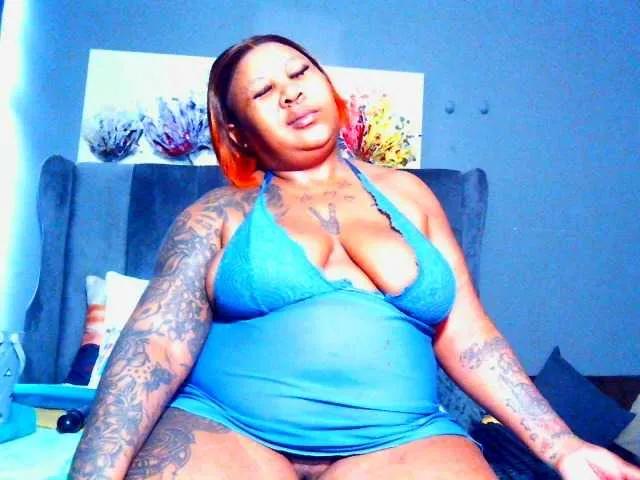 PearBlu38 on BongaCams