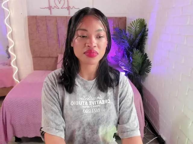 penelope-tay on BongaCams