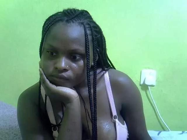 queendebbie on BongaCams 