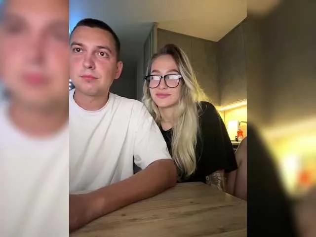 QueenKing on BongaCams 