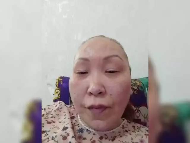 Qweentis on BongaCams 