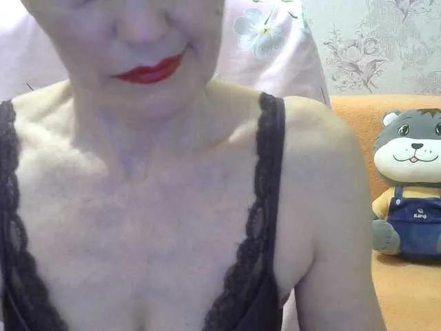 Red-Rose-777 on BongaCams