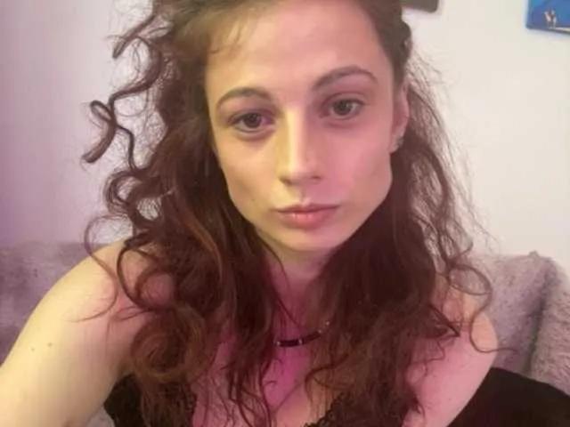 RoxyLover on BongaCams