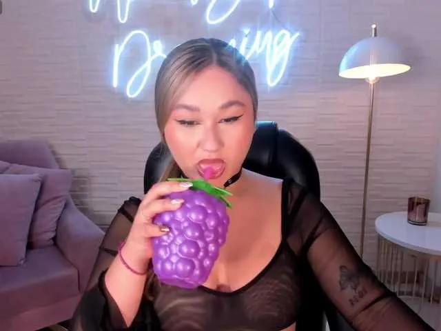 SamanthaConnor on BongaCams