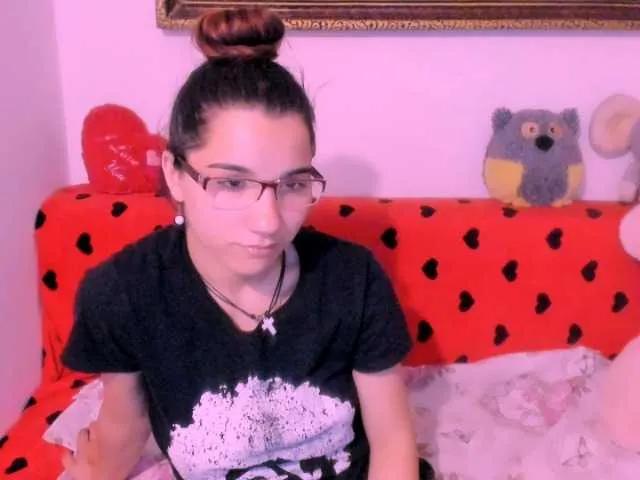 Sarahlluna on BongaCams