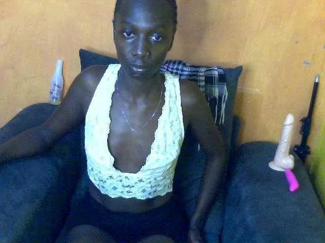 Sexyamanda12 on BongaCams