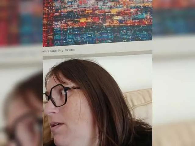 Sexycurvy-87 on BongaCams