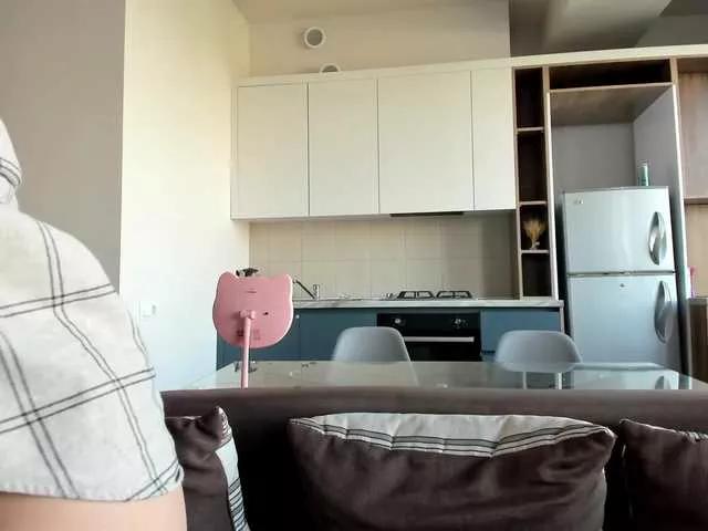Shadow-Strike from BongaCams is Freechat