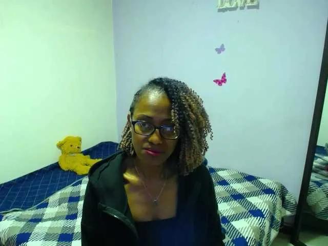 SujeySexy on BongaCams