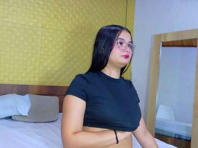 sweet-dani18 on BongaCams 