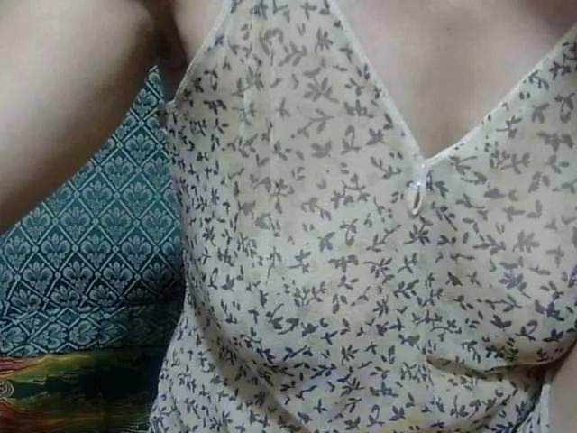 sweetmama17 on BongaCams