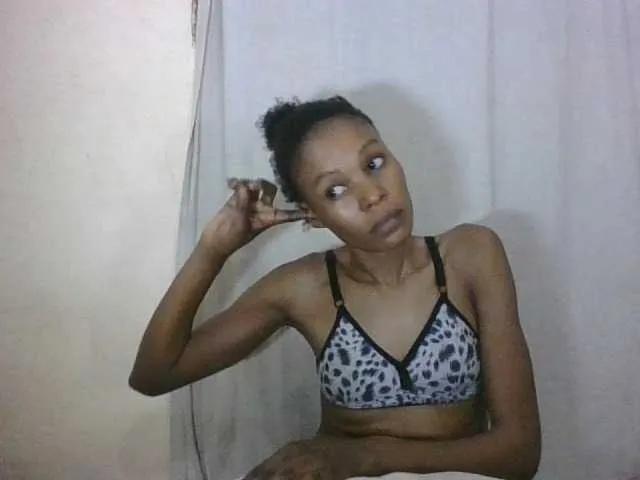 Sweetpetite254 on BongaCams 