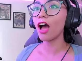 alice-rausing from CamSoda is Freechat