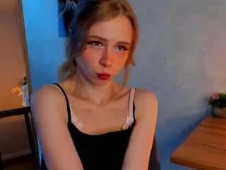 alodiaeells from CamSoda is Freechat