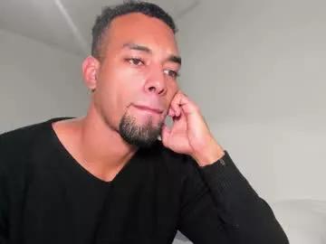11inchesblackcock from Chaturbate