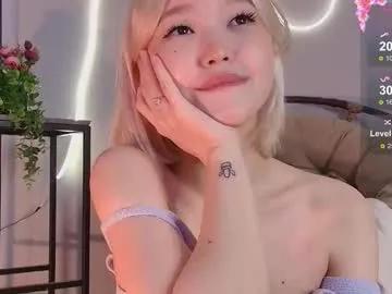 _milli_sun — Hey Guys! i am new let's have some fun! My GOAL: Squirt time #anal #squirt #smalltits # #smallpussy #asian [562 tokens remaining]