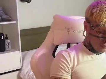 c10h15on on Chaturbate