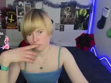 cattie_w_ on Chaturbate