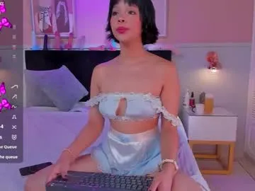 chloe_watson_ on Chaturbate