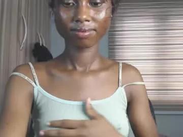 choco_petitqueen on Chaturbate 