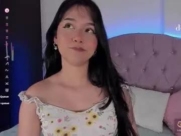 deisy_smith_ —  Show Boobs  [103 tokens left]  PVT Open    #pantyhose #smalltits  #young  #feet #french