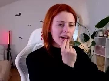 doll_lesli — Slapping ass while shaking [369 tokens left] #redhead, #c2c, #bigass, #natural, #bigboobs
