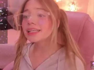 dulce_powl — GOAL: Sexy Dance [125 tokens remaining] Welcome to my room! #18 #feet #flexible #glasses #ahegao