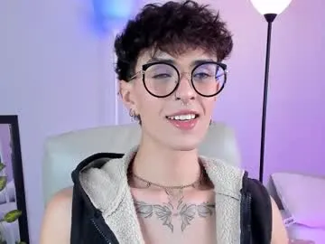 erisleon on Chaturbate