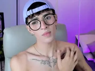 erisleon on Chaturbate