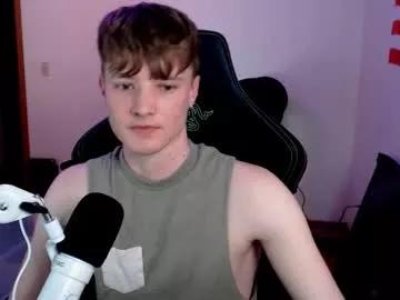 gucciboi4 from Chaturbate