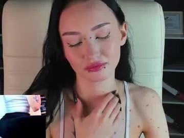 holly_berryy_ on Chaturbate 