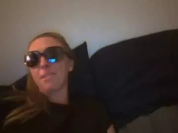 intcouple24 on Chaturbate