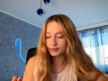 jettafrancis — Hello, im Kodi! I'm #18 and I'm a little #shy  GOAL: body tour  ! #natural #bigass #skinny [83 tokens remaining]
