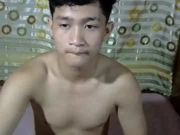 justcallme_cyril on Chaturbate