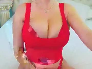 kellybabex — Hello there ! Join me for a private chat and let's make some unforgettable memories! #bigboobs #blonde #bigtits #curvy #lovense